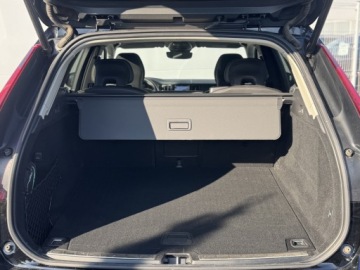 Volvo XC60 II 2023 Volvo XC 60 B4 D AWD Plus Dark | Serwis ASO | Salo, zdjęcie 28