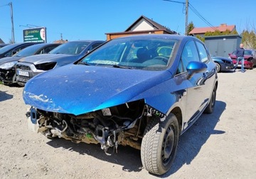 Seat Ibiza IV 2016 Seat Ibiza 2016r, 1.4 TDI. Uszkodzony przod. Jezdzi. 1.4 Diesel 80KM, zdjęcie 2
