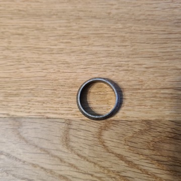 SKOŚNA NORDYCKA OBRĄCZKA SYGNET PIERŚCIEŃ PIERŚCIONEK Z RUNAMI RUNY R25