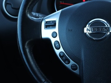 Nissan Qashqai I Crossover 1.6 dCi DPF 130KM 2011 Nissan Qashqai 1.6 dCi, Navi, Klima, Klimatronic, zdjęcie 16