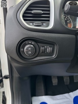 Jeep Renegade SUV 1.4 MultiAir 140KM 2017 Jeep Renegade 1.4 Turbo benzyna Szwajcaria Serwis na start Przygotowany, zdjęcie 24