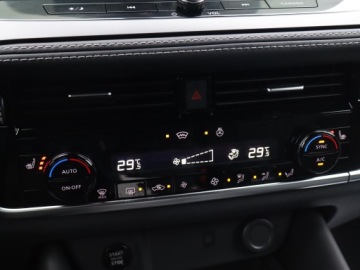 Nissan Qashqai III Crossover Facelifting 1.3 DIG-T MHEV 158KM 2025 Nissan Qashqai 1.3 DIG-T MHEV, 1. Właściciel, zdjęcie 17