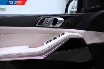 BMW X5 G05 SUV Facelifting 3.0 30d 298KM 2023 BMW X5 xDrive30dFV23Adaptacyjne Reflektory LEDNaglosnienie HarmanKardon, zdjęcie 9