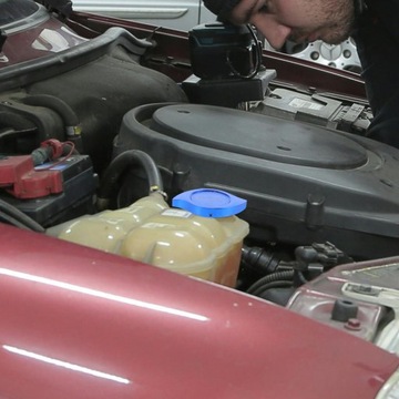 РАДИАТОР БАК ДВИГАТЕЛЬ МАСЛЯНО-НАПОЛНИТЕЛЬНАЯ КРЫШКА РАДИАТОР