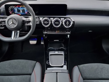 Mercedes Klasa A W177/V177 Hatchback Facelifting 1.3 200 163KM 2025 MERCEDES-BENZ A Klasa 200 AMG Line 1.3 (163KM) 2025, zdjęcie 5