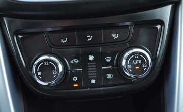 Opel Zafira C Tourer 1.4 Turbo ECOTEC 140KM 2016 Opel Zafira 7 osobowy 1.4 Turbo Benzyna Nawigacja Tempomat Cz. parkowania, zdjęcie 31