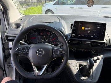 Opel Combo E Kombivan 1.5 Diesel 102KM 2020 Opel Combo Life Niepełnosprawnych inwalida PFRON, zdjęcie 16