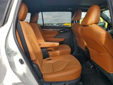 Toyota Highlander III 2021 Toyota Highlander Platinum 2021 3.5 Benzyna 295KM, zdjęcie 11