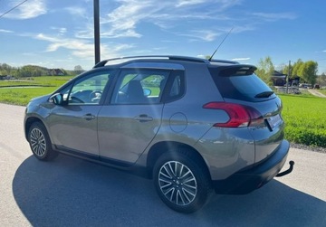 Peugeot 2008 I SUV Facelifting 1.2 PureTech 110KM 2017 Peugeot 2008 1,2 Benz.110 KM, Automat, Zadbany-Tylko 86 Tys Km 1.2 Benzyna, zdjęcie 2