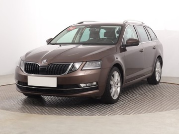 Skoda Octavia III Liftback Facelifting 1.5 TSI ACT 150KM 2019 Skoda Octavia 1.5 TSI, Salon Polska, Serwis ASO, zdjęcie 1