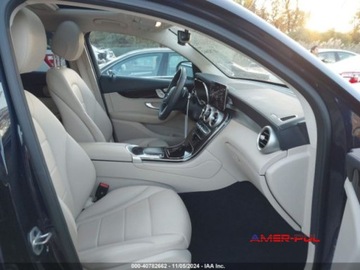Mercedes GLC C254/X254 2023 Mercedes-Benz GLC 2023 r., 2,0L 300 4 MATIC 2.0 Benzyna 255KM, zdjęcie 8