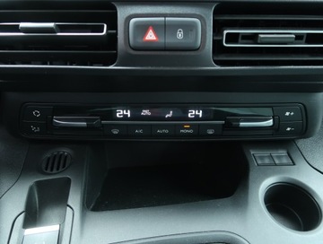 Citroen Berlingo III Osobowy M 1.5 BlueHDi 102KM 2021 Citroen Berlingo 1.5 BlueHDi, Salon Polska, zdjęcie 18