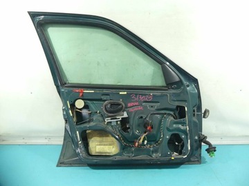 DVEŘE PŘEDNÍ LEVÉ PEUGEOT 406 4D ZELENÝ