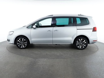 Volkswagen Sharan II Van Facelifting 2.0 TDI SCR 150KM 2020 Volkswagen Sharan Hak ! Tempomat ! Navi ! Podgrz., zdjęcie 14