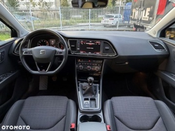 Seat Leon III Hatchback Facelifting 1.5 EcoTSI 130KM 2018 Seat Leon Seat Leon 1.5 EcoTSI Evo FR SampS 1.5 Benzyna 131KM, zdjęcie 5