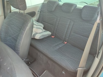 Renault Clio II Hatchback 1.2 i 16V 75KM 2001 Renault Clio Renault Clio II Zadbany, zdjęcie 10