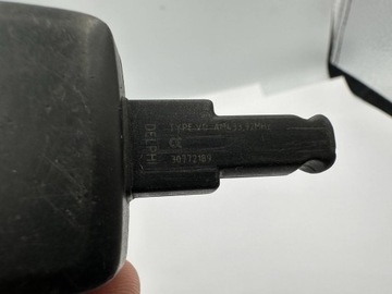 KLÍČ KLÍČEK OVLÁDAČ VOLVO C30 S40 V50 C70 30772189