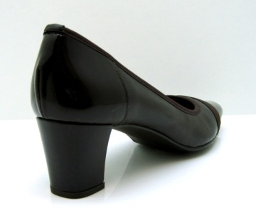 ЖЕНСКИЕ КОРИЧНЕВЫЕ КОЖАНЫЕ ТУФЛИ НА УДОБНОМ КАБЛУКЕ 36