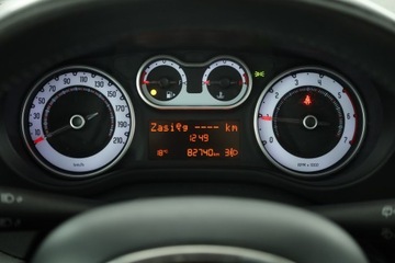 Fiat 500L Trekking 1.6 MultiJet II 105KM 2013 Fiat 500L 1.6 MultiJet, Salon Polska, Klima, zdjęcie 7