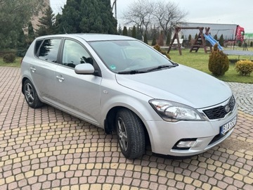 Kia Ceed I Hatchback 5d Facelifting 1.4 DOHC CVVT 90KM 2010 Kia Ceed LIFT 1.4 90KM Klima 2x kola 1-reka Gotowy do jazdy 1.4 90KM, zdjęcie 3