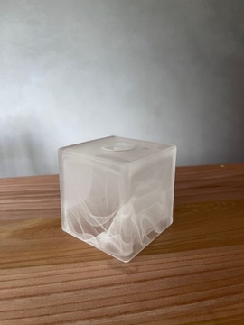 Klosz szklany do lampy żyrandola kostka 9 cm E14