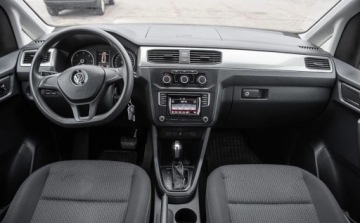 Volkswagen Caddy IV Kombi Maxi 2.0 TDI SCR BlueMotion Technology 150KM 2016 Volkswagen Caddy 2.0tdi Maxi Lift DsG Navi Winda Dla NiePelnosprawnych, zdjęcie 23