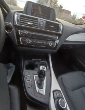 BMW Seria 1 F20-F21 Hatchback 5d Facelifting 2015 116d 116KM 2015 BMW 116 automat, zdjęcie 26