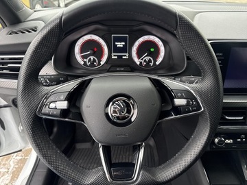 Skoda Kamiq Crossover 1.5 TSI 150KM 2022 Škoda Kamiq 1.5 TSI Monte Carlo DSG 1.5 TSI Monte, zdjęcie 13