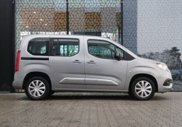 Toyota 2021 Toyota Proace City Verso Proace City Verso Business FV23 Salon PL 1 wl, zdjęcie 3