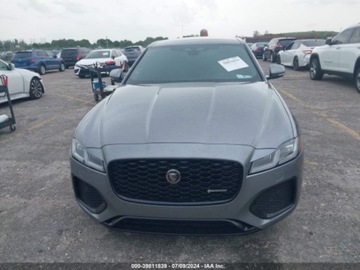 Jaguar XF II 2022 Jaguar XF 2022 Jaguar XF R-Dynamic SE Sedan AWD 2.0 Benzyna 296KM, zdjęcie 10