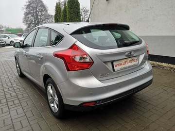Ford Focus III Hatchback 5d 1.0 EcoBoost 125KM 2012 Ford Focus 1.0 12v 125KM Klimatr Navi ALU Isofix, zdjęcie 7
