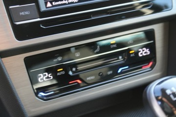 Volkswagen Passat B8 Limousine Facelifting 1.5 TSI EVO 150KM 2021 Volkswagen Passat ESSENCE App-Connect LED F-vat, zdjęcie 20