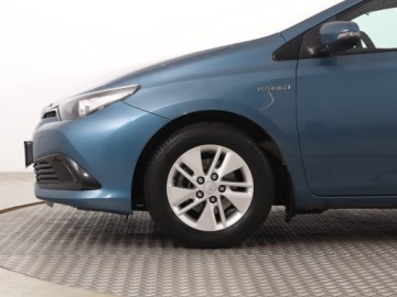 Toyota Auris II Hatchback 5d Facelifting 1.8 Hybrid 136KM 2016 Toyota Auris Hybrid, Salon Polska, Serwis ASO, zdjęcie 14