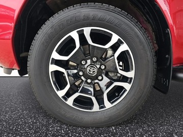 Toyota Hilux VIII Podwójna kabina Facelifting 2.8 D-4D 204KM 2023 Toyota Hilux 2.8 D-4D Double Cab SR5+ 4x4 2.8 D-4D, zdjęcie 27