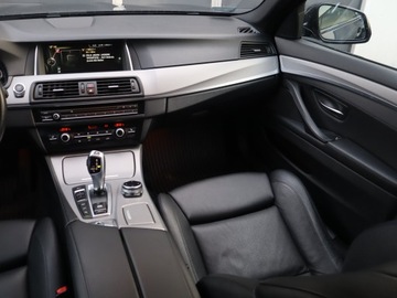 BMW Seria 5 F10-F11 Limuzyna 520d 190KM 2014 BMW 5 520d xDrive, Serwis ASO, 187 KM, 4X4, zdjęcie 7