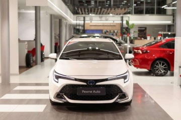 Toyota Corolla XII TS Kombi Facelifting 1.8 Hybrid 140KM 2023 Toyota Corolla 1.8 Hybrid Style 1.8 Hybryda 140KM, zdjęcie 1