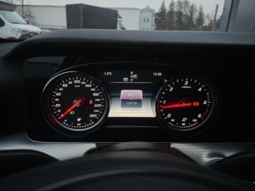 Mercedes Klasa E W213 2016 E 200 d 9G-TRONIC, zdjęcie 13