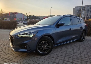 Ford Focus IV Hatchback 1.5 EcoBoost 150KM 2019 Ford Focus ST-Line - Full Led - Skora - Navi - Full Opcja 1.5 Benzyna, zdjęcie 2