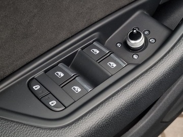 Audi A4 B9 Limousine Facelifting 2.0 35 TFSI 150KM 2020 Audi A4 SLine Stronic 150KM/MATRIX LED/Kamer/Vitru, zdjęcie 20