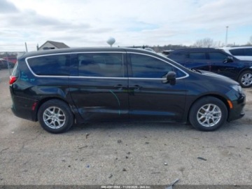 Chrysler Voyager V 2023 Chrysler Voyager 2023 r.,3,6L LX 3.6 Benzyna 287KM, zdjęcie 13