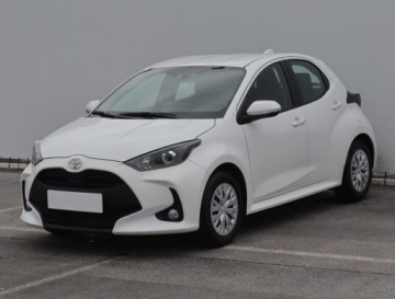 Toyota Yaris IV Hatchback 1.5 Dynamic Force 125KM 2023 Toyota Yaris 1.5 VVT-i, Salon Polska, zdjęcie 1