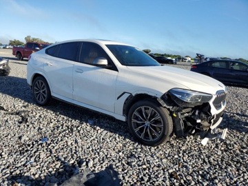 BMW X6 G06 2021 BMW X6 M50i 2021 4.4l 4.4 Benzyna 523KM, zdjęcie 4