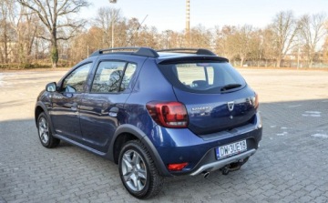 Dacia Sandero II Hatchback 5d Facelifting 0.9 TCe 90KM 2018 Dacia Sandero Stepway Lift 2018 r. Bezwypadkowy 54 tys. km Benzyna 90KM, zdjęcie 2