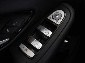 Mercedes Klasa C W205 2017 Mercedes C 180 Czujniki, Aut.klima, Navi, Skóra, zdjęcie 32