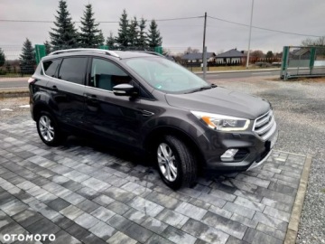 Ford Kuga II SUV 2.0 TDCi 150KM 2016 Ford Kuga Ford Kuga 2.0 TDCi 2x4 Titanium 2.0 Diesel 150KM, zdjęcie 5