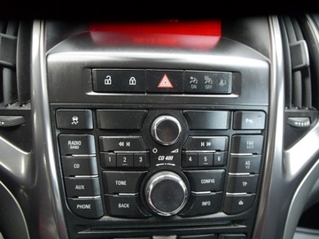 Opel Astra J Sports Tourer 1.4 Turbo ECOTEC 140KM 2011 Opel Astra 1.4t Xenon Stan b.dobry Gwarancja 12mc, zdjęcie 25