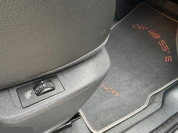 Peugeot 3008 I Crossover Facelifting 1.6 BlueHDi 120KM 2015 Peugeot 3008 1.6 BlueHDi Crossway S&amp;S 120KM 2015r, zdjęcie 24