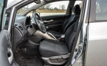 Toyota Auris I Hatchback 1.6 Valvematic 132KM 2009 Toyota Auris 1,6 LPG 160 tys. km 1.6 Benzyna 132KM, zdjęcie 6