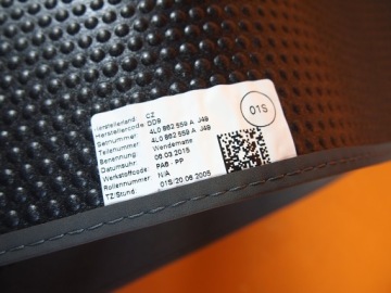 AUDI Q7 4L Защитный коврик заднего бампера ОРИГИНАЛЬНЫЙ НОВЫЙ 4L7061210