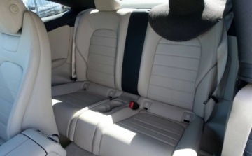 Mercedes Klasa C W205 Coupe 200 184KM 2016 Mercedes-Benz Klasa C C200 Coupe 4Matic 4x4 Automatyczna skrzynia biegow S, zdjęcie 14
